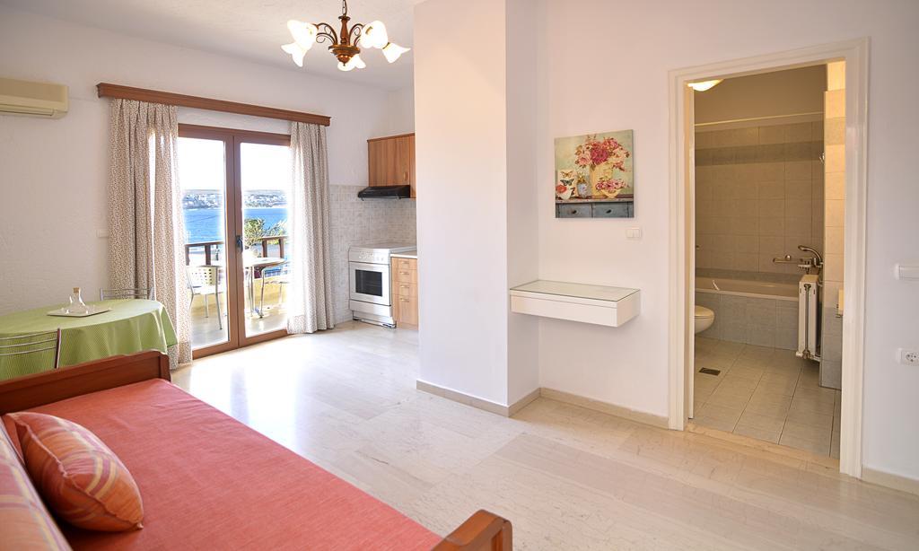 Simon Studios And Apartments Sitia  Exterior photo